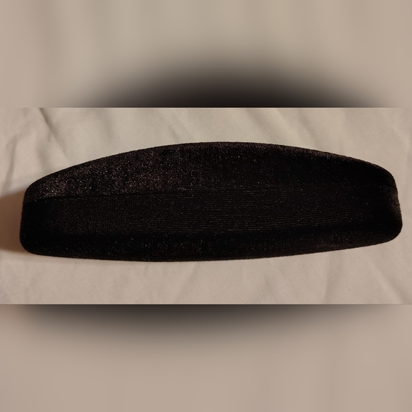 Tom Ford Black Velour Clamshell Glasses Hard Case With Cleaning Cloth New - Picture 5 of 9